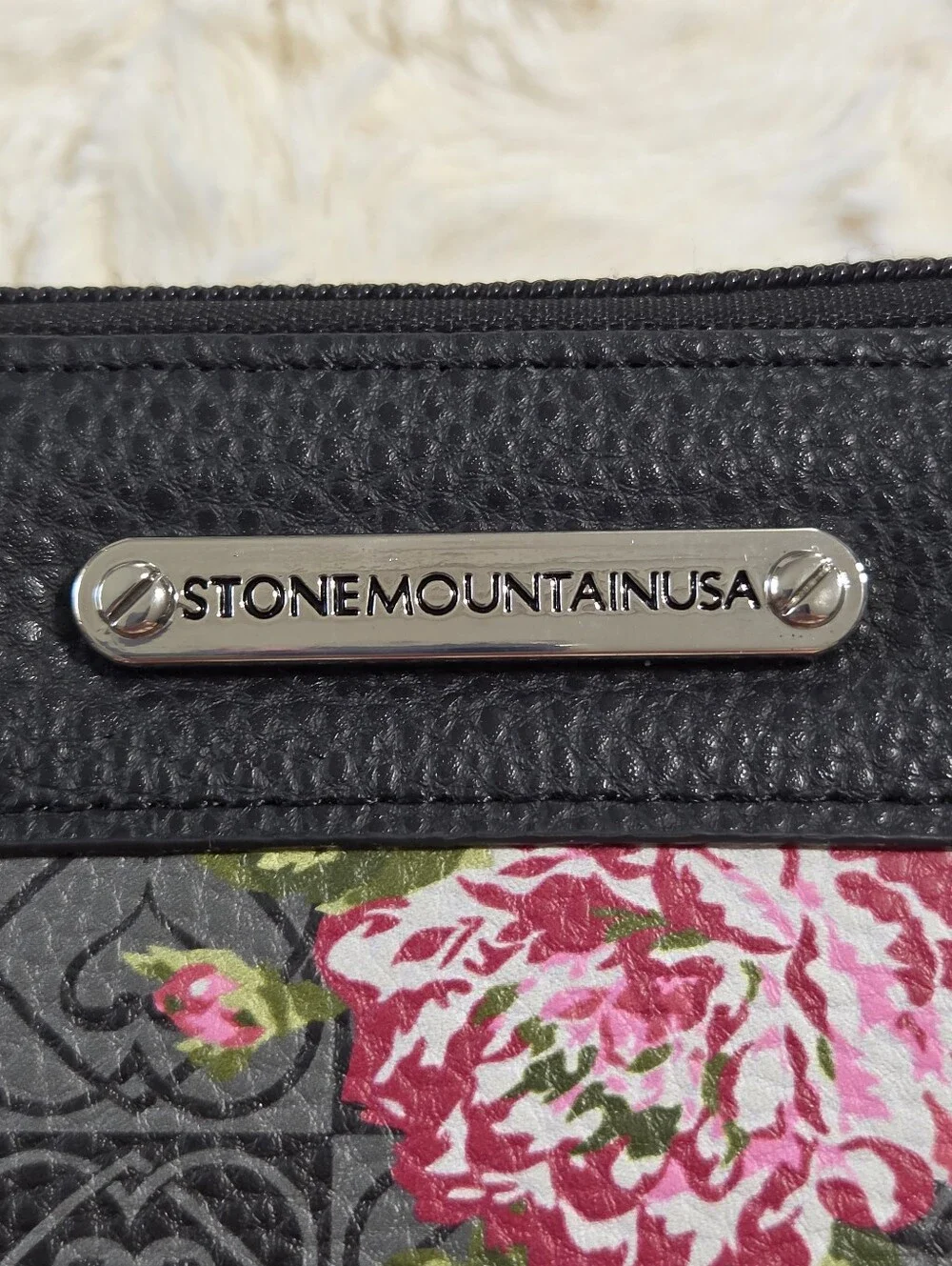 Stone Mountain - 2 Pc Genuine Leather Double Section Wallet With Checkbook Case